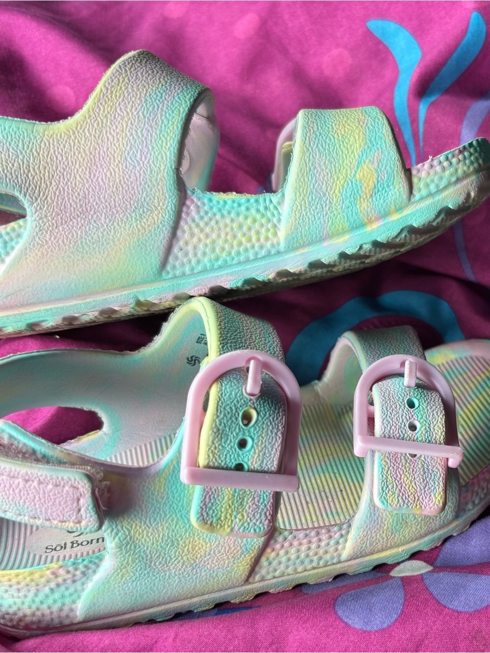 Sol Borne double band sandals ~ girls size ~8~